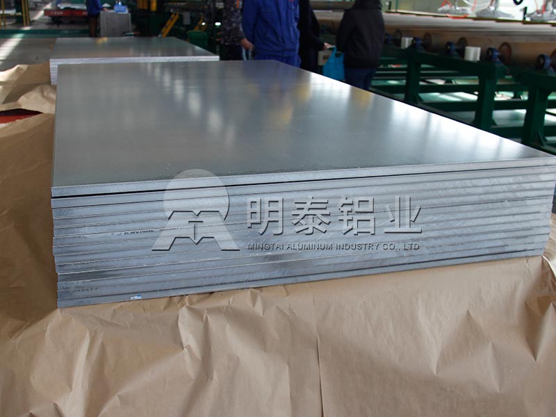 實力派3004鋁板生產(chǎn)廠家直供，明泰鋁業(yè)承接8-5000噸訂單